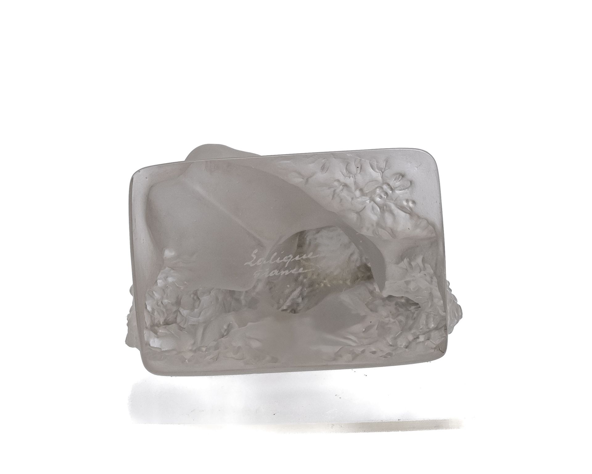 Glasfigur, "Hiver surtot quatre saisons", Lalique, farbloses Glas, teils mattiert, frierender weibl - Bild 5 aus 6