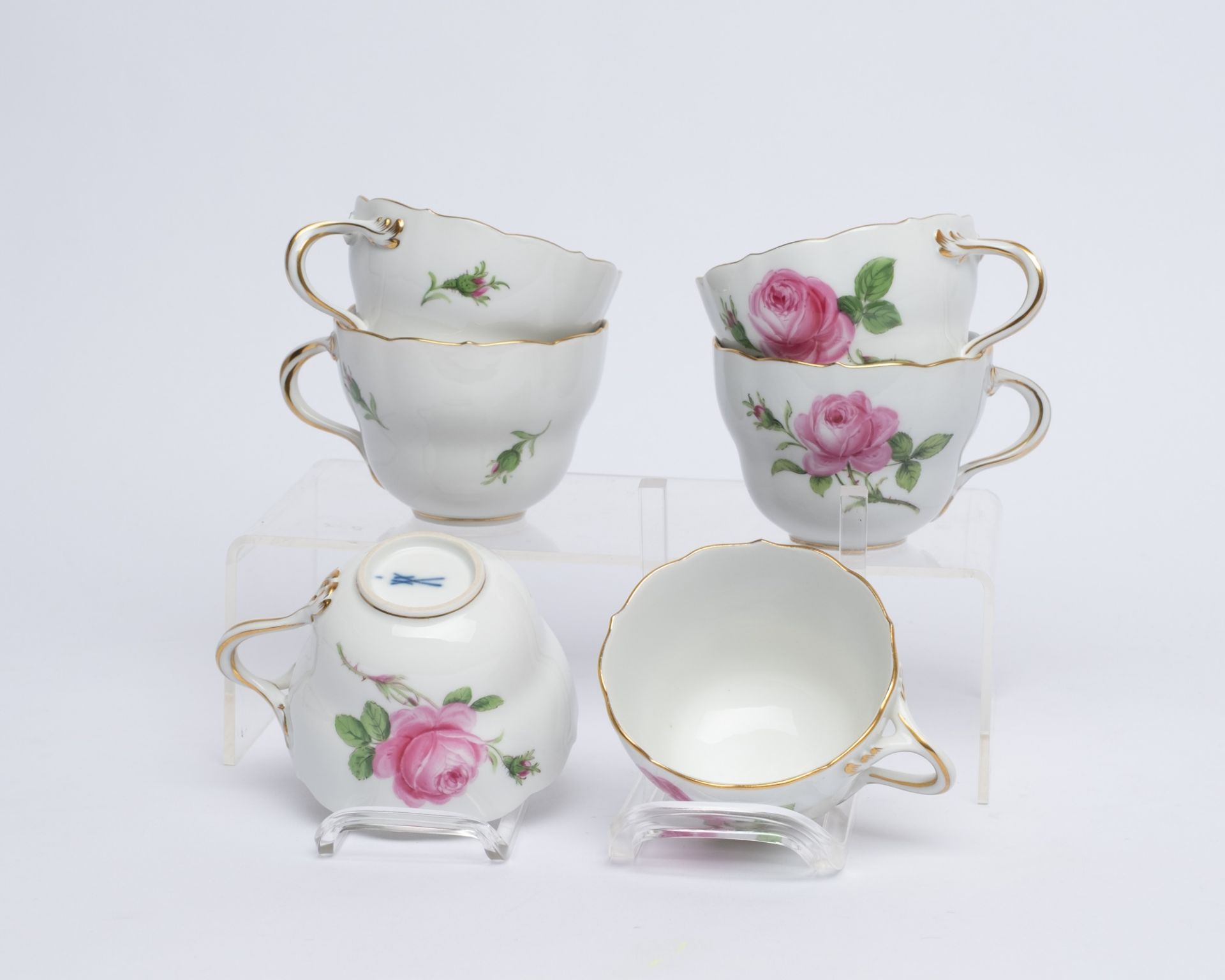 6 Kaffeegedecke, Gebäckplatte, Meissen, Schwertermarke, 1./meist 2. Wahl, rote Rose, Goldrand, 6.5  - Bild 5 aus 7