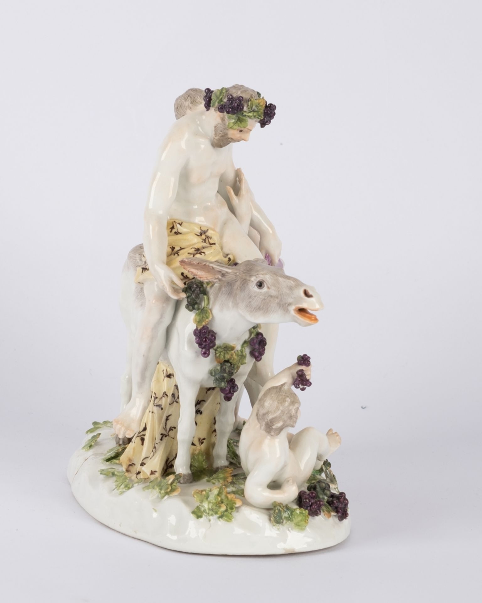 Porzellangruppe, "Der trunkene Silen", Meissen, Schwertermarke, um 1770, polychrom und goldstaffier - Bild 5 aus 8