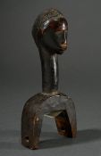 Guro Webrollenhalter mit menschlichem Kopf, Elfenbeinküste, frühes 20.Jh., H. 20cm, sehr schöne Geb