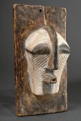 Songe Hausmaske "Kifwebe", Zaire, Holz mit Bemalungsspuren und Ritzornamenten, 27x14x11cm, Provenie
