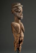 Lobi Figur "Stehende Frau mit europäischer Kappe", Burkina Faso, H. 36cm (m. Sockel 41,5cm), Fragme