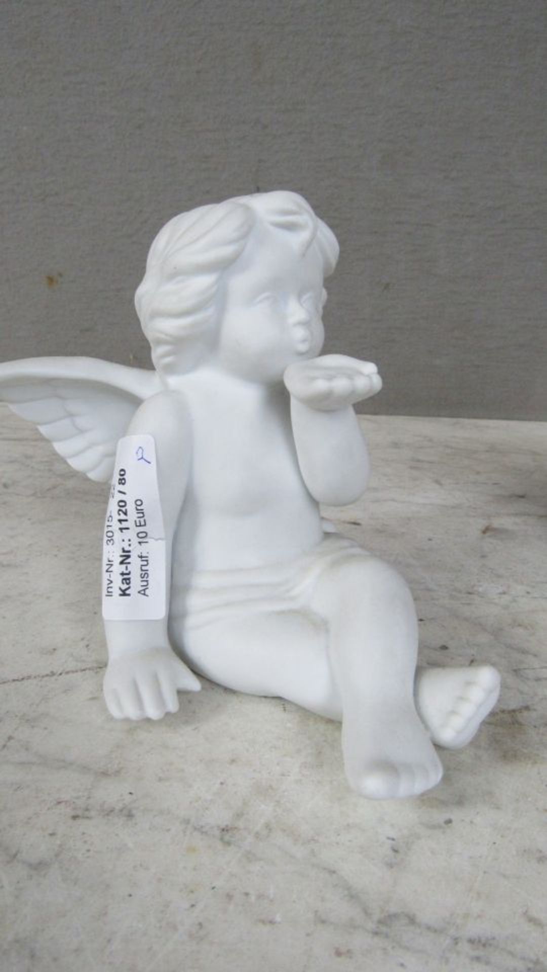 Zwei Porzellanengel sitzend 13,5cm - Bild 3 aus 7