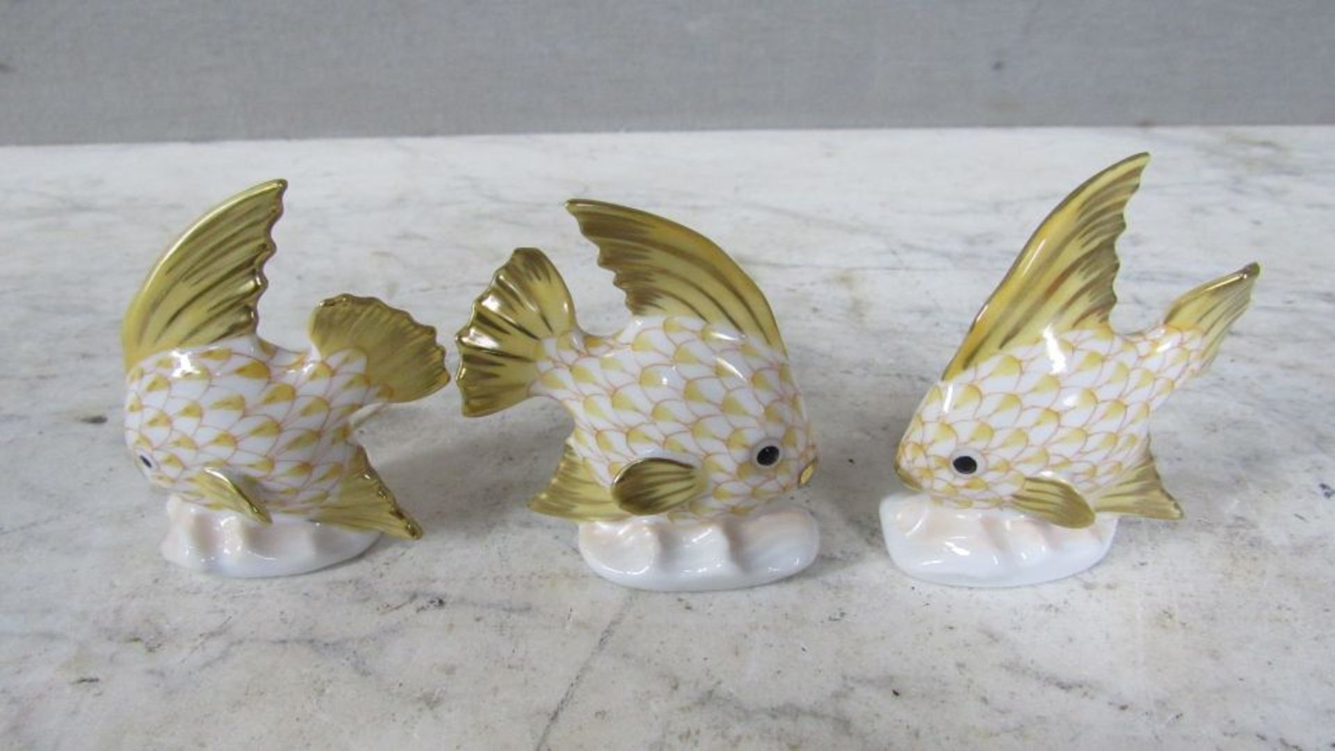 3 Porzellanfiguren Fische Handbemalt - Bild 5 aus 6