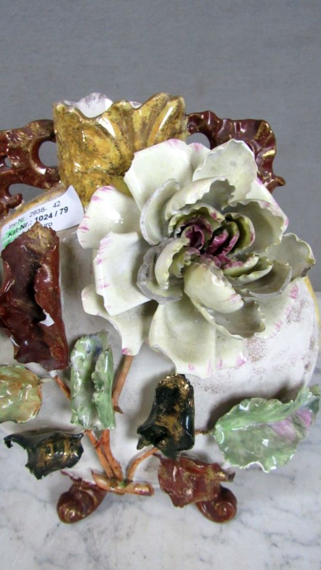 Prunkvase lasiert Blumendekor 26cm - Bild 2 aus 8