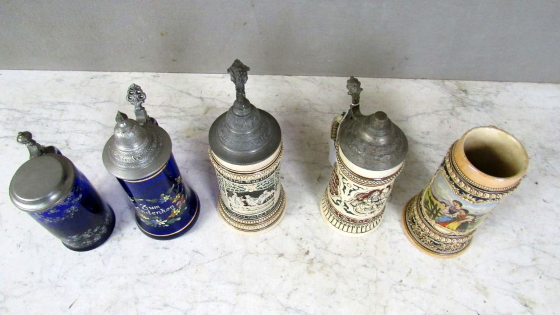 5 Bierhumpen Krüge Porzellan und Glas - Bild 2 aus 9