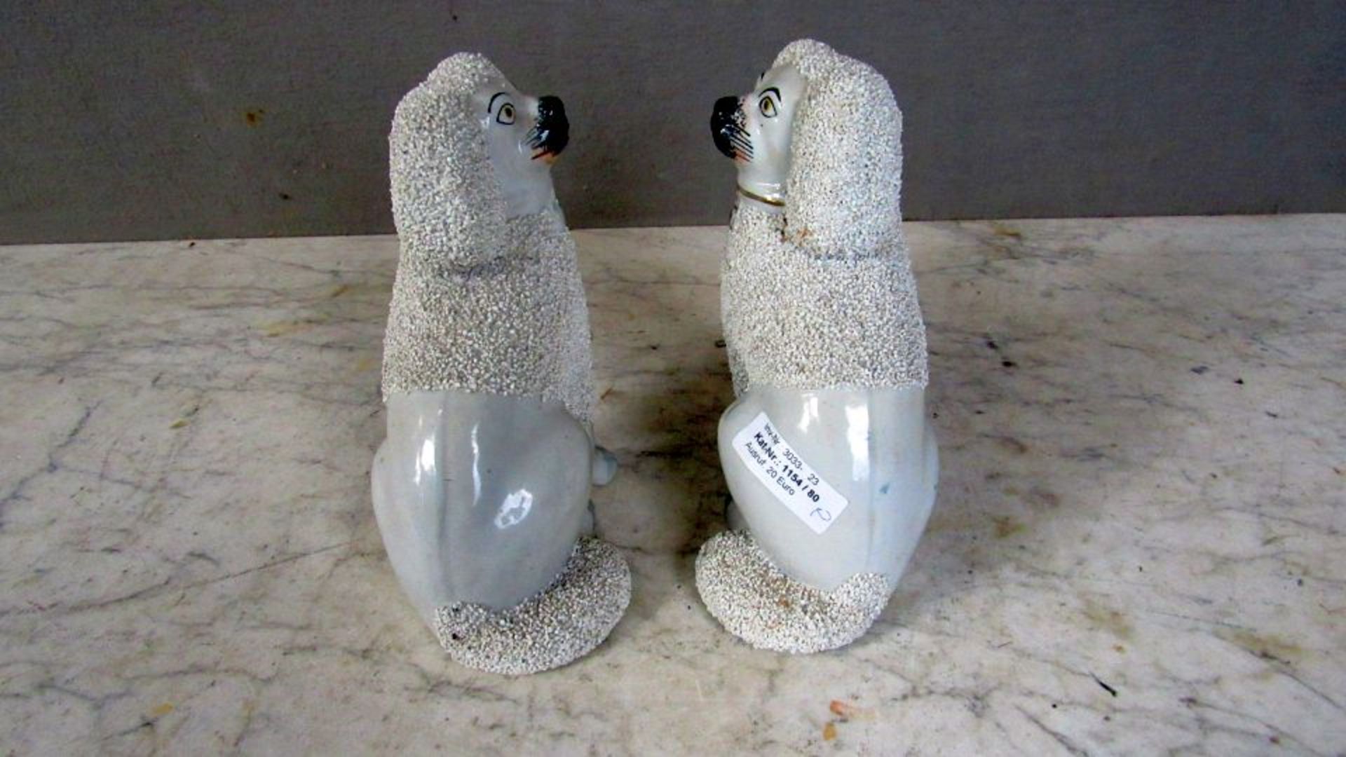 2 Porzellanfiguren Hunde Puffhunde - Bild 5 aus 7