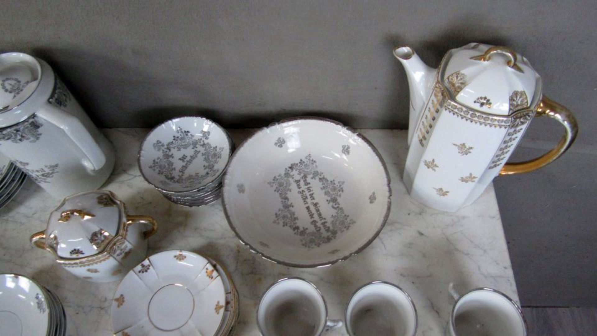 Interessantes Konvolut Porzellan zur - Bild 7 aus 8
