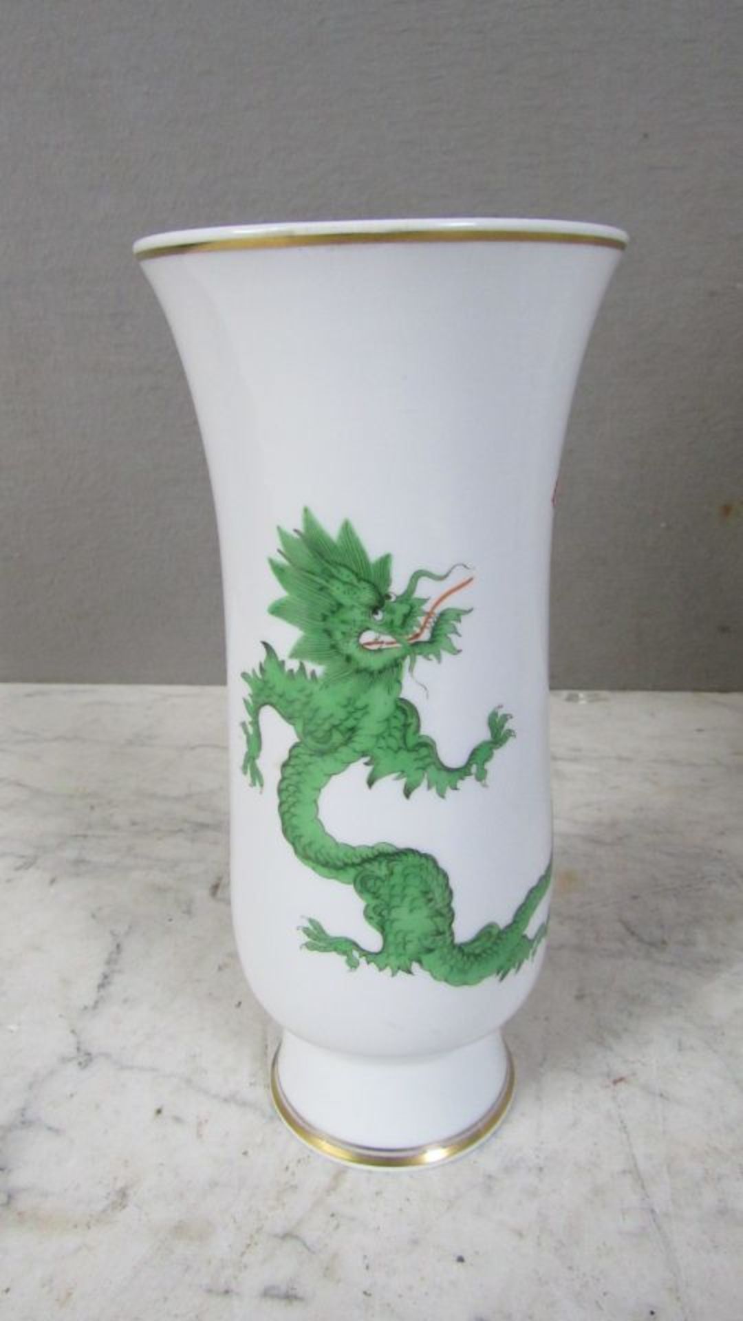 Meissen Porzellan Schwertermarke Vase