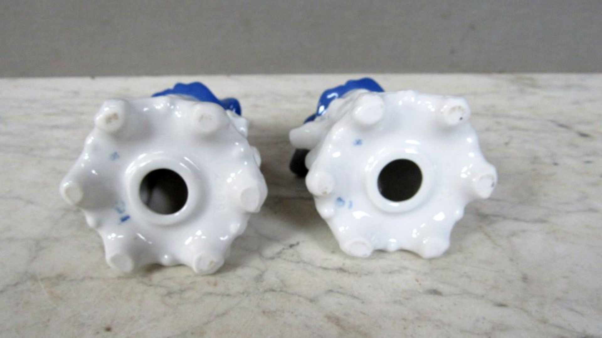 2 Porzellanfiguren unleserlich gemarkt - Bild 6 aus 7