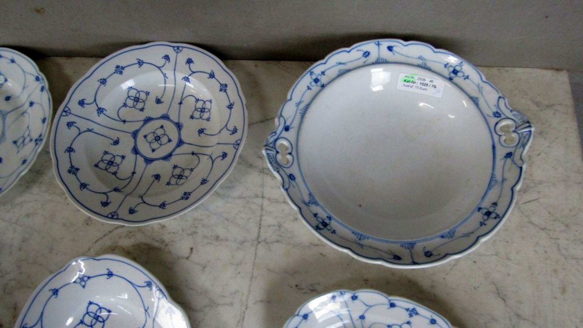 Konvolut Porzellan antik 9 Teile - Bild 6 aus 8