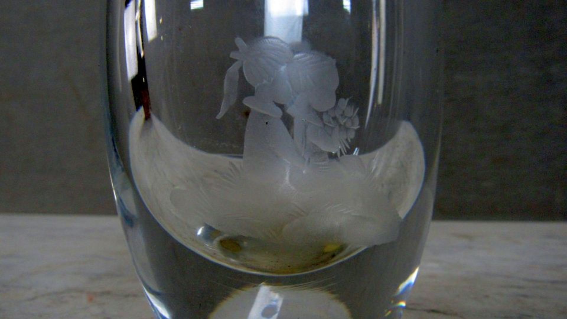 Glasvase signiert mehrfach - Bild 4 aus 4