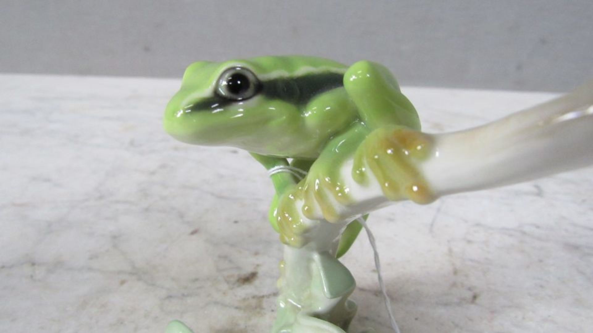 Porzellanfigur Goebel Frosch auf Spiel - Bild 2 aus 6