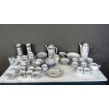 Interessantes Konvolut Porzellan zur