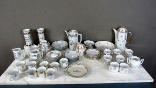 Interessantes Konvolut Porzellan zur