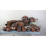 Umfangreiches Service Kartengeschirr