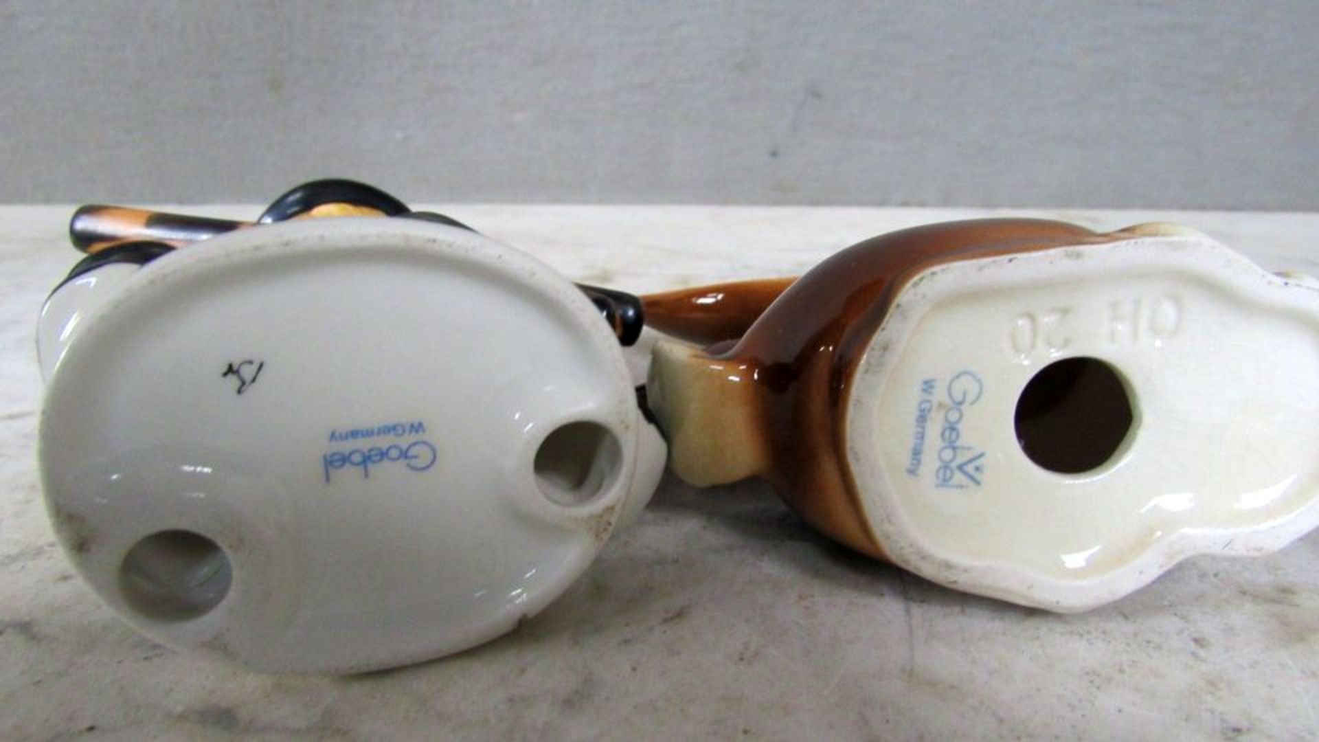 2 Porzelanfiguren Goebel Hasen und - Bild 6 aus 6