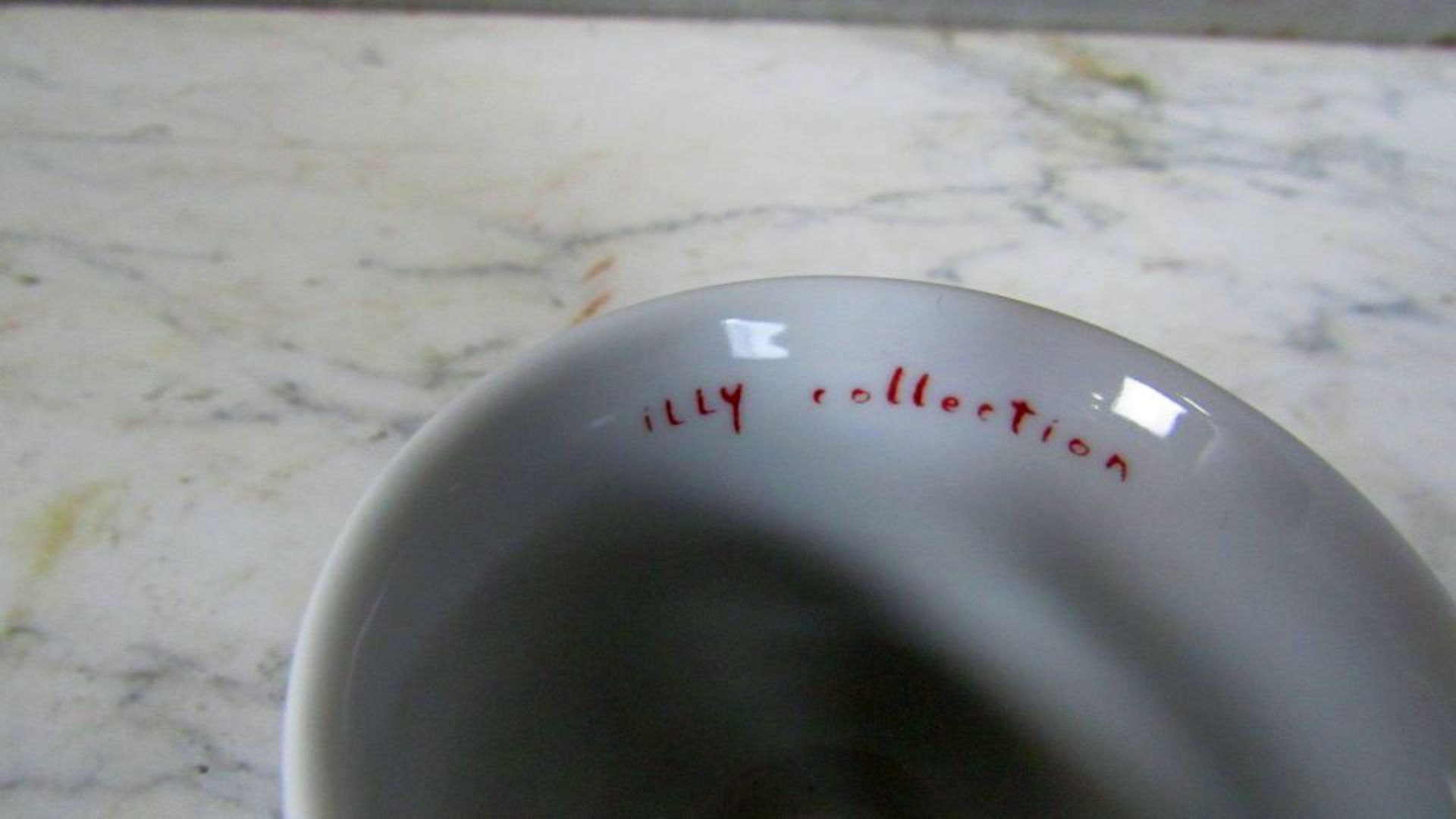 Aus Sammlungsauflösung Tassen Illy - Bild 4 aus 6