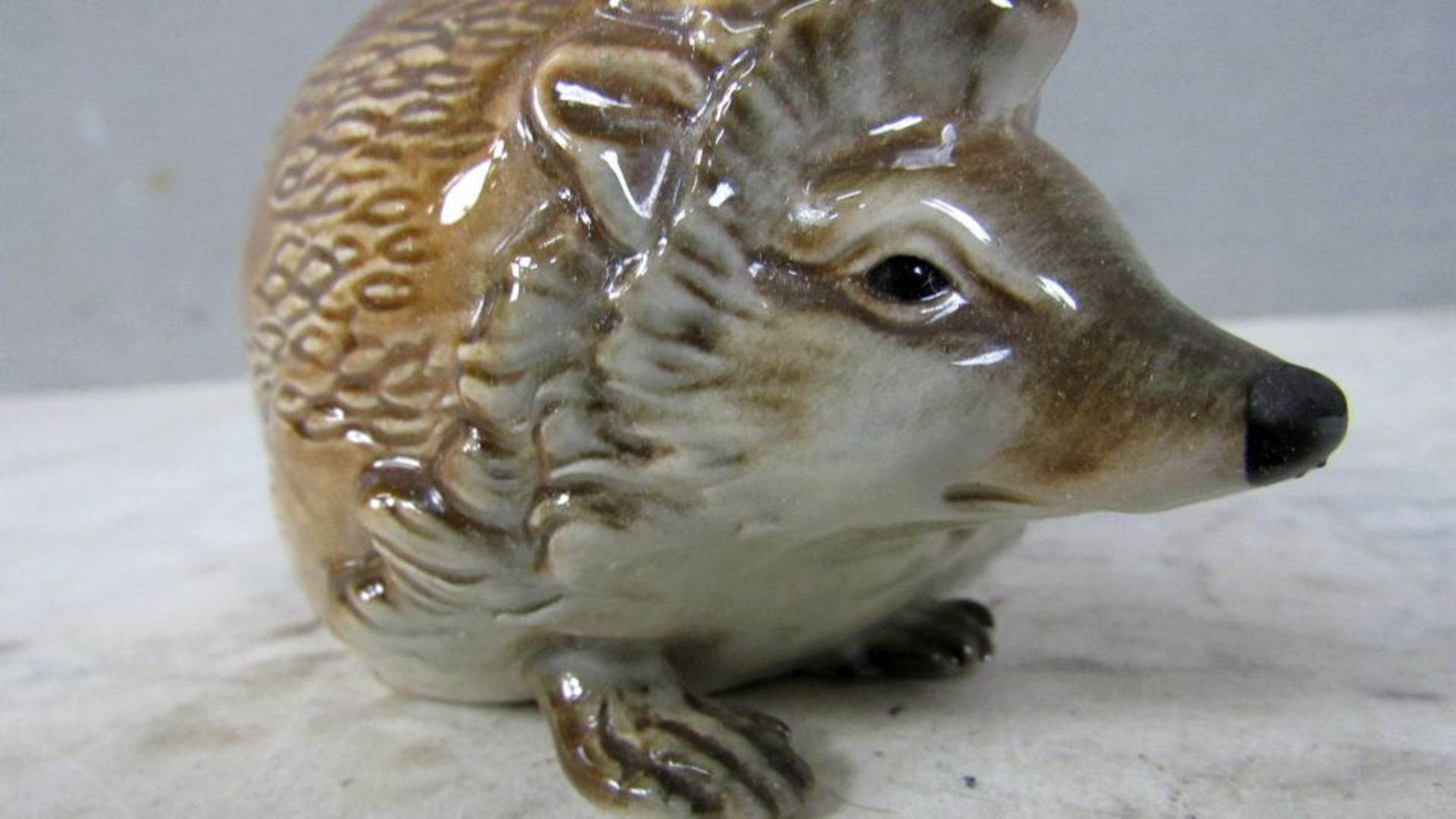 Goebel Porzellanfigur Igel 12cm - Bild 5 aus 6