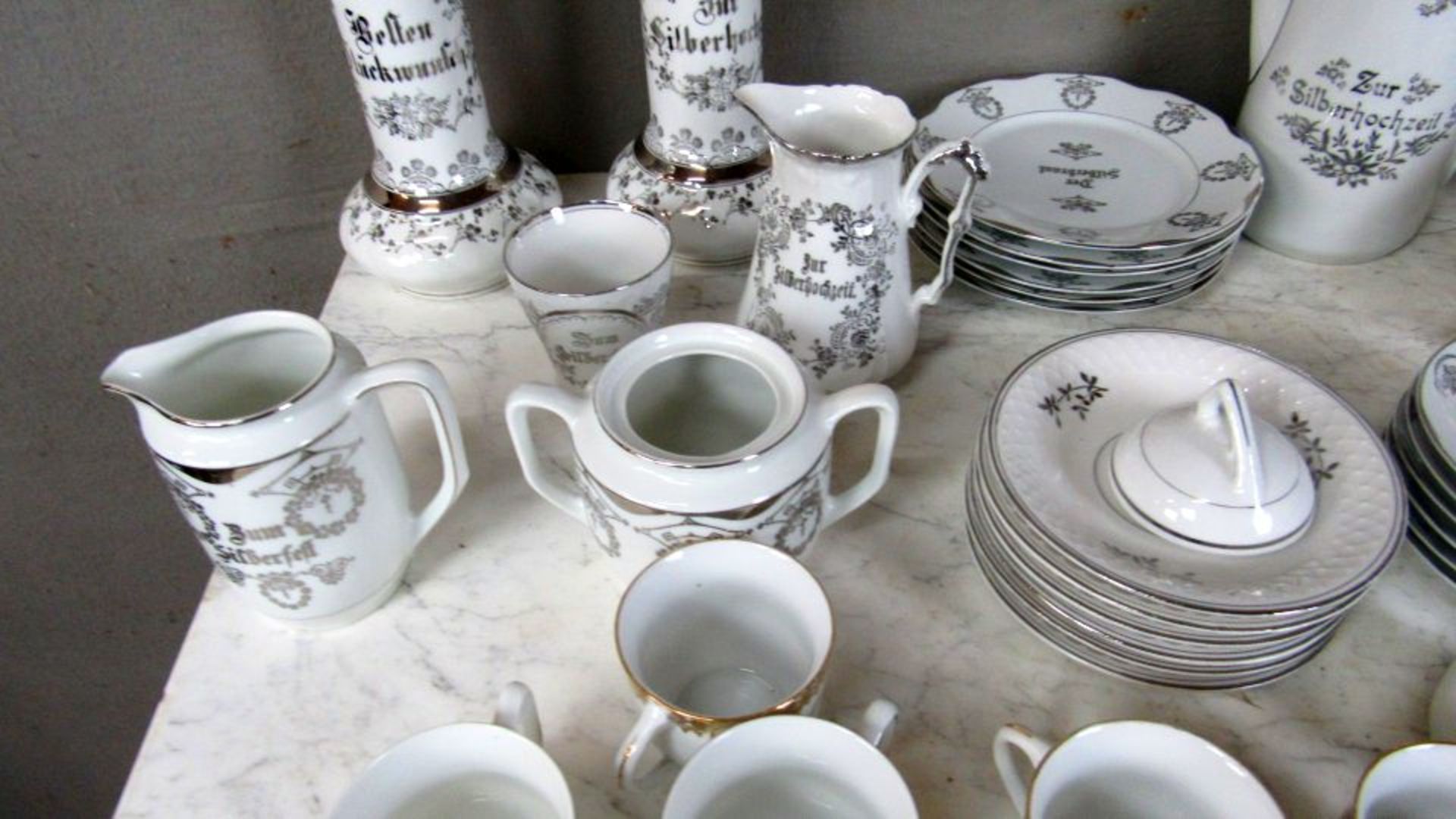 Interessantes Konvolut Porzellan zur - Bild 3 aus 8