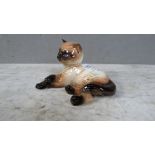 Porzellanfigur liegende Katze Goebel