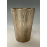 A Victorian silver tapered cylindrical beaker, engine turned, 9cm high, London 1870, 63g