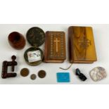 Curiosities - treen, an early 19th century lignum vitae nutcracker or clamp, turned with bands, 5.