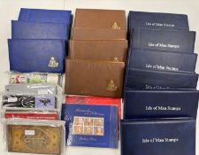 A large quantity of Isle of Man presentation packs in various albums.