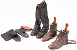 A jockeys Numnah together with three pai