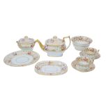 A Coalport part tea service, circa 1815-20 of London shape,