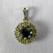 Halsketten-Anhänger, 14 ct Weißgold, mit Brillanten und Safirstein