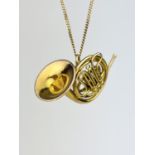 Vintage 9ct Yellow Gold Large French Horn Pendant