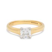 TIFFANY: 'LUCIDA' DIAMOND RING,