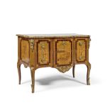Commode à ressaut central en placage de bois de rose, amarante et bois teinté incrust&#...