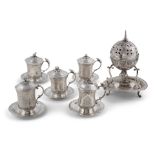 Ensemble de cinq coupes ottomanes en argent (sahlep) et un brûleur d'encens, Turquie ou ...