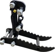 Hydraulic thumb Clamp