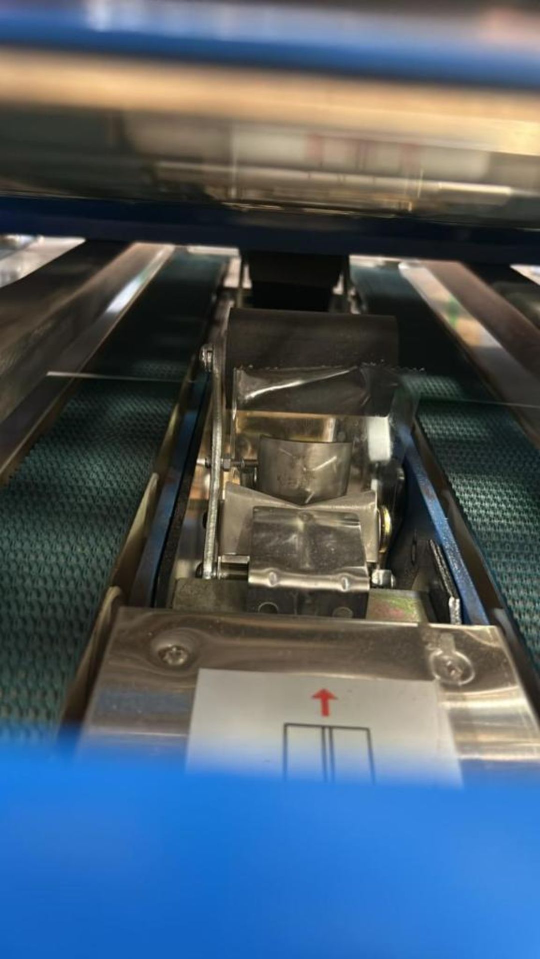 Kunba Automatic Box Taping Machine Top & Bottom Tape Conveyer, Tape ...