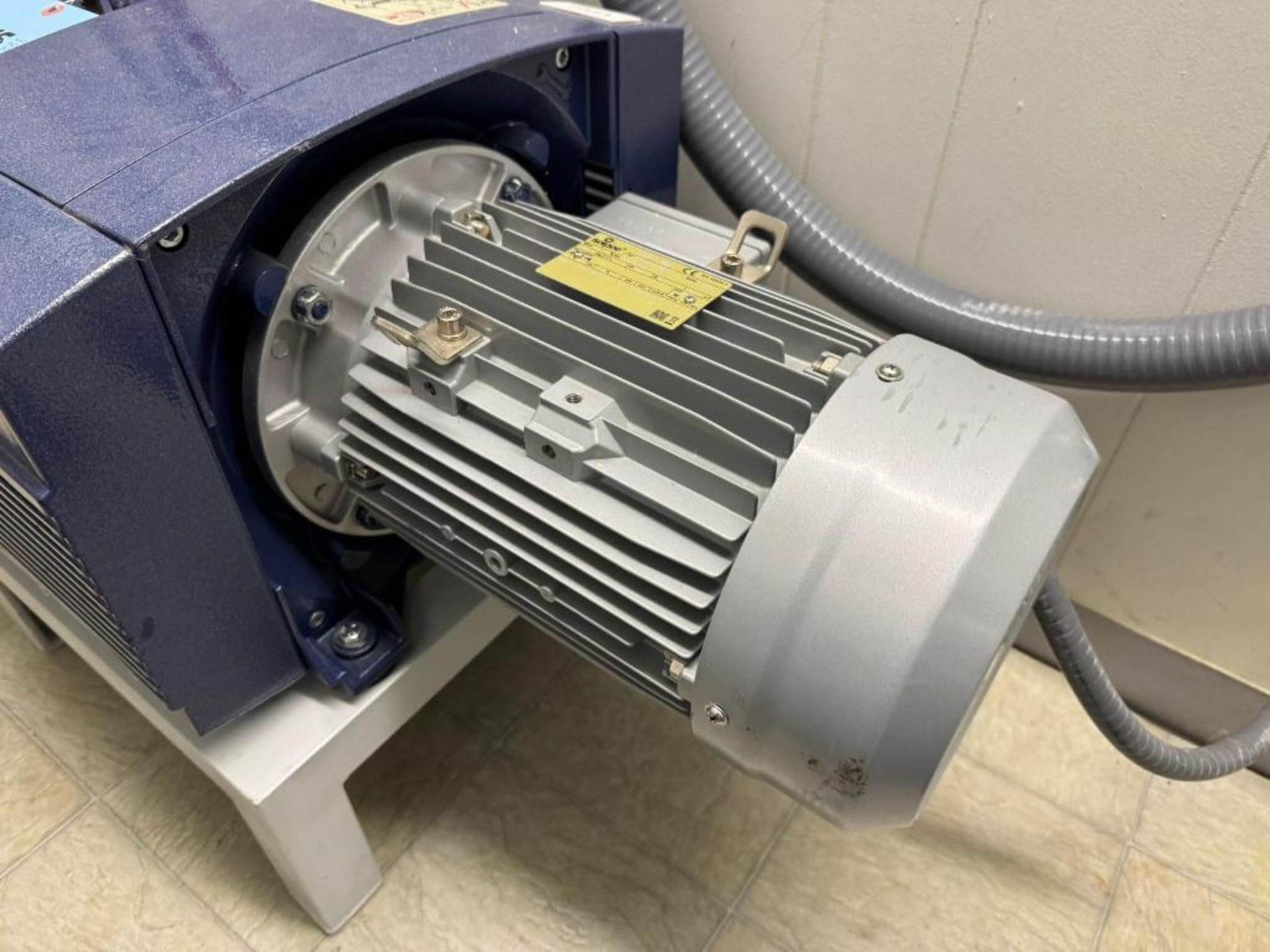Lot Consisting Of: (1) Becker KVX Series Oil-less Rotary Vane Vacuum ...