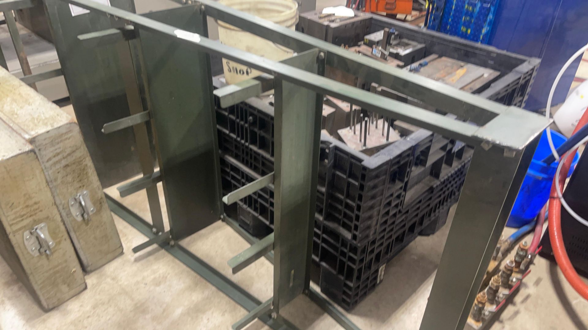 Heavy Duty Metal Stock Rack