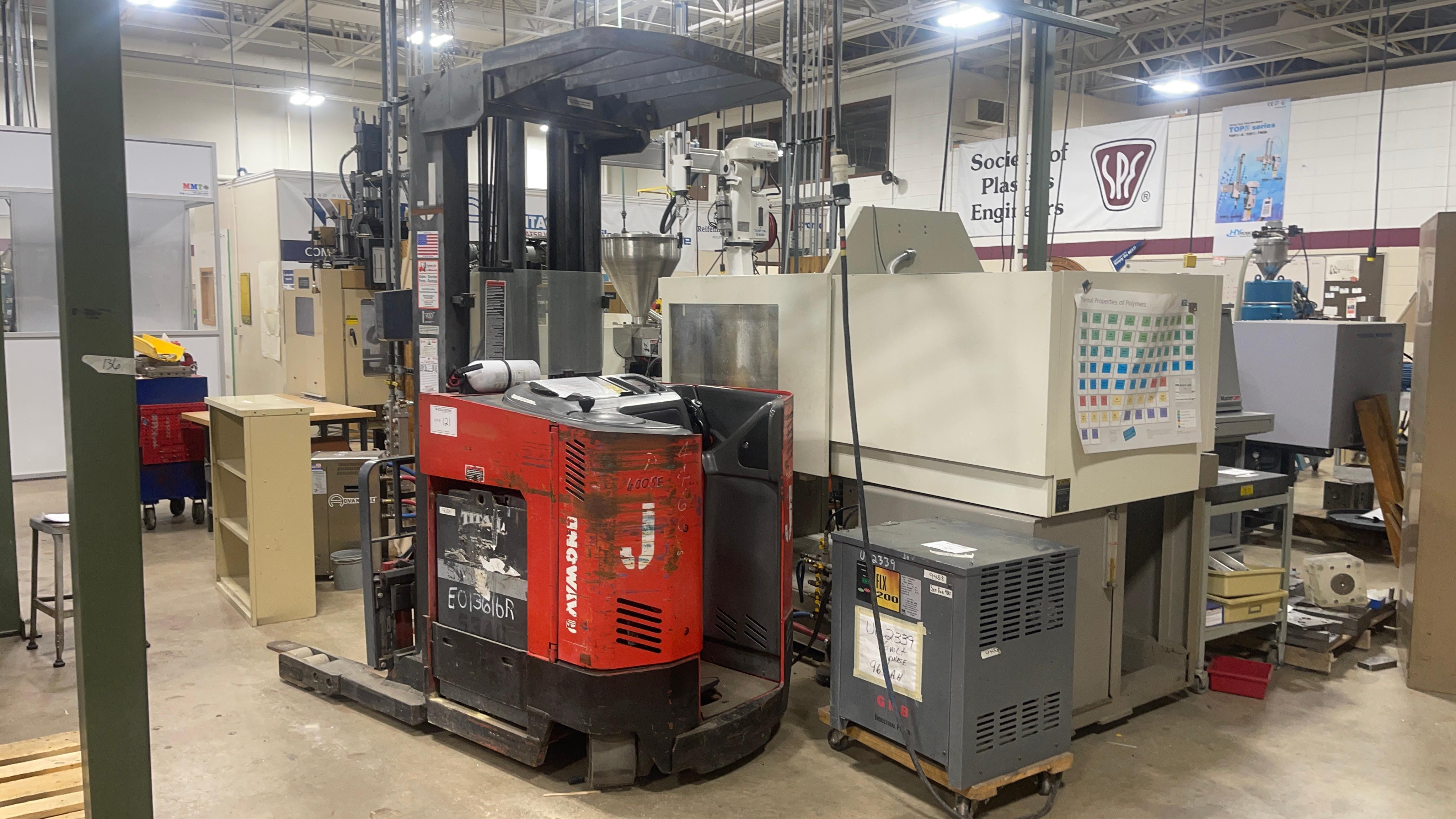 40,000 lbs Capacity Electric Raymond Lift Truck w/Battery Charger