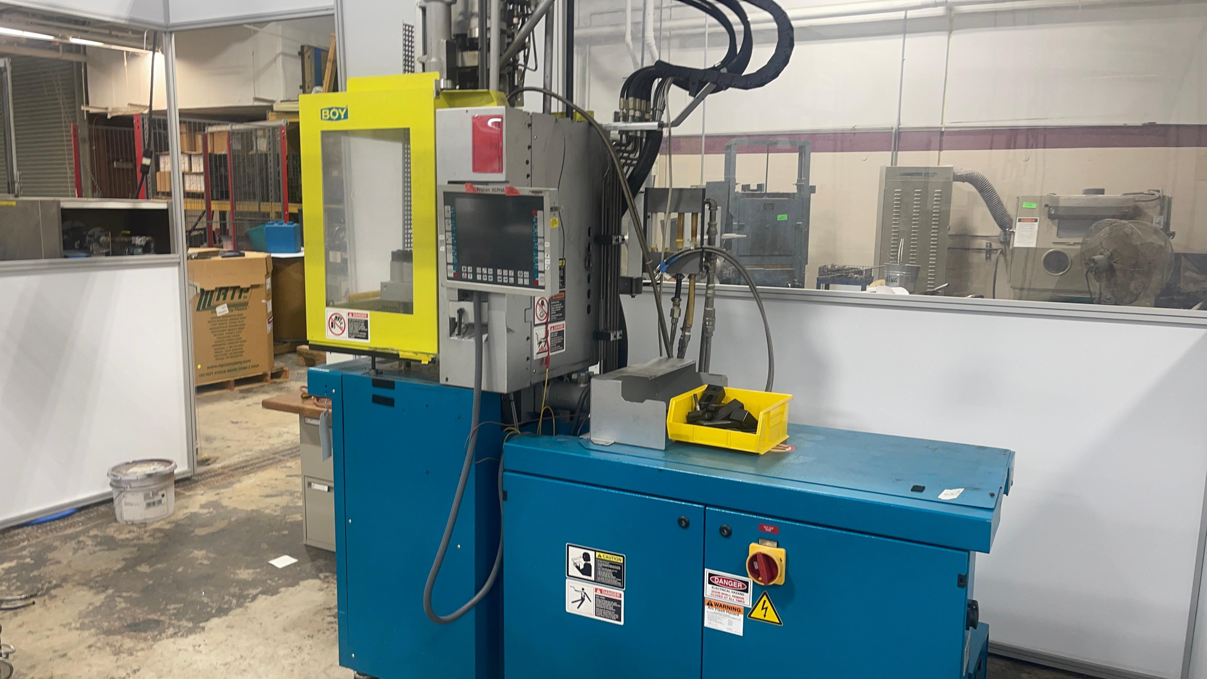 (2011) 35 Ton, 1.38 oz. Boy Vertical Injection Molding Machine