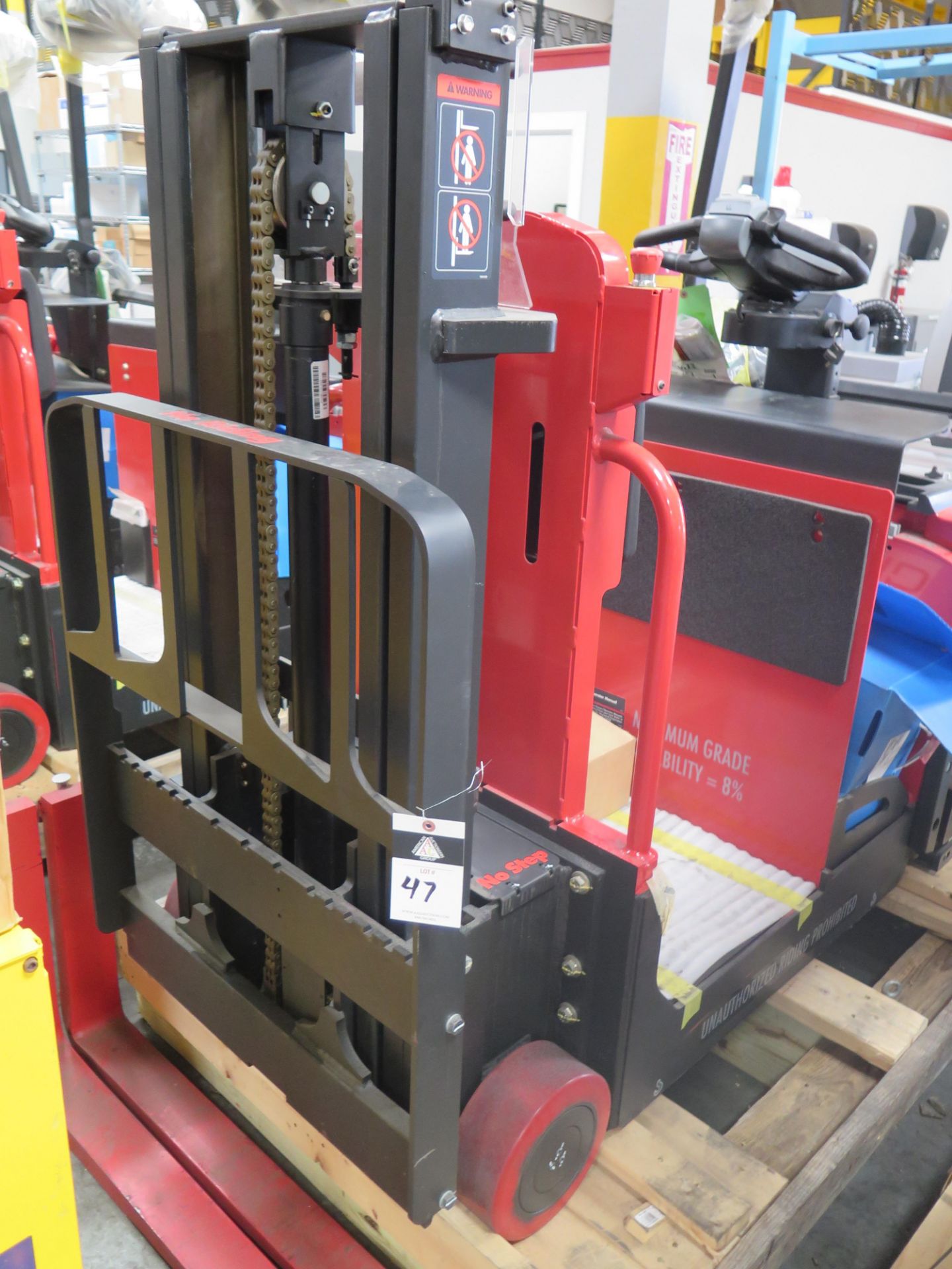 (NEW) 2021 Raymond 3030 Courier Automated Electric Lift Truck Stackers ...