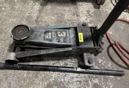 3 TON FLOOR JACK