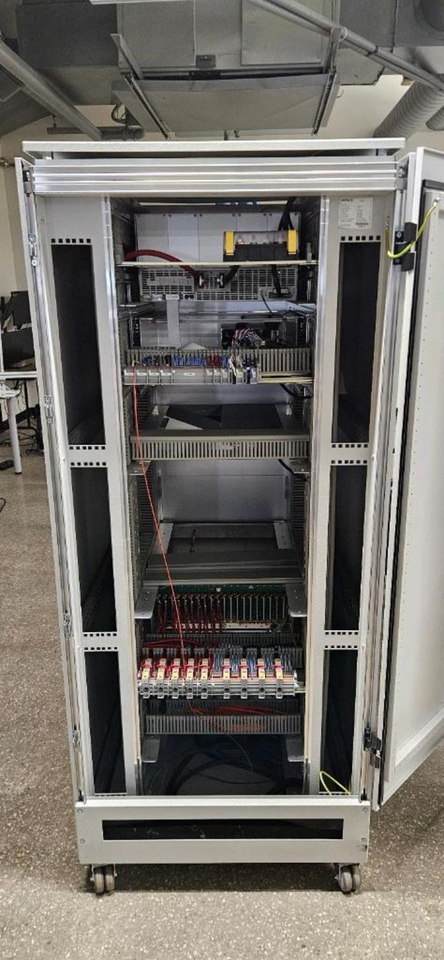 Dspace Racks dSPACE AP1964 SCALEXIO Simulator Cabinet; SN#: 200615 Rack Name: Body ...