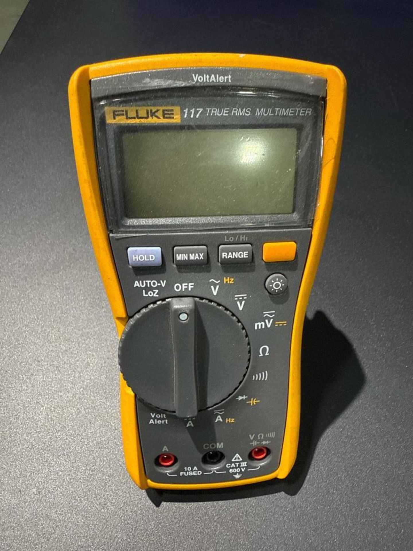 FLUKE 117 TRUE RMS MULTIMETER; Professional-grade digital multimeter ...