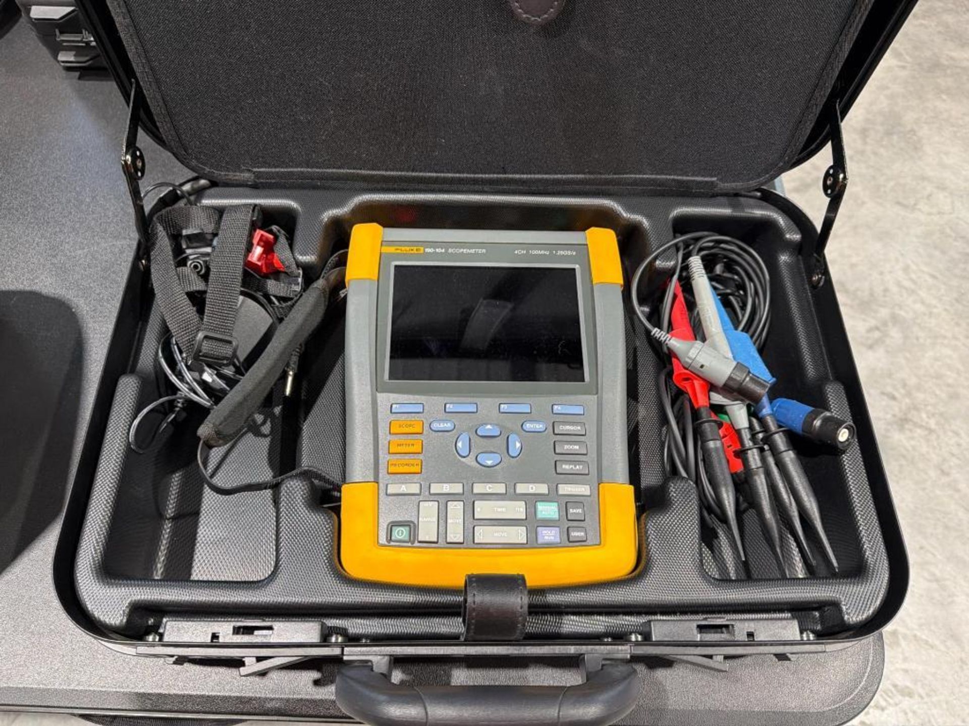 Fluke 190 Series III ScopeMeter portable oscilloscope; Functionality ...