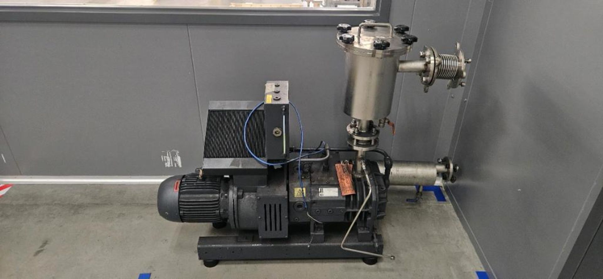 Busch NC 0100 B L03 ZZRX Rotary Screw Vacuum Pump w/ Filter Chambers; p ...