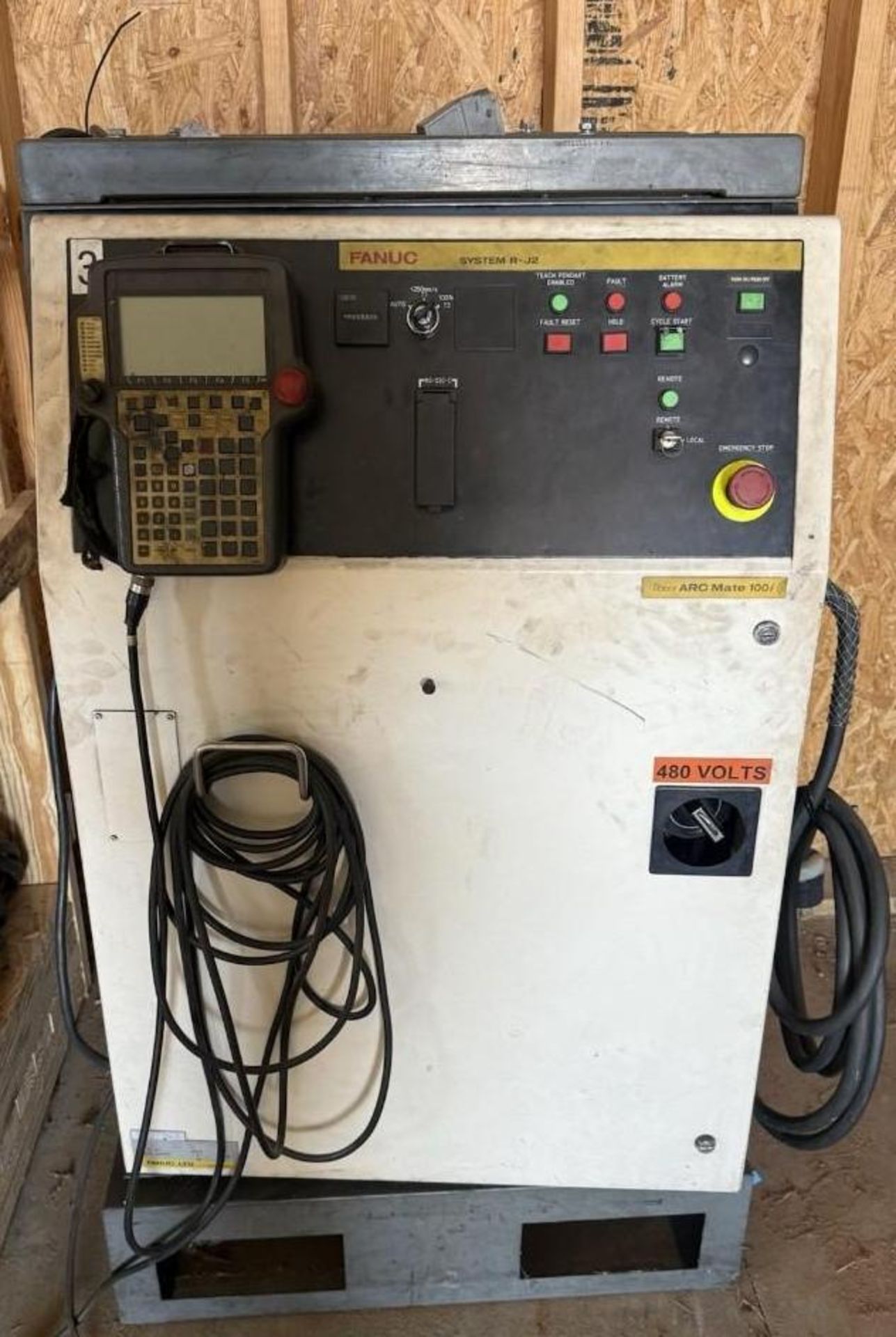 Location: Oak Grove, KY Loading Fee: $75.00 Fanuc Arc Mate 100i Robot w ...