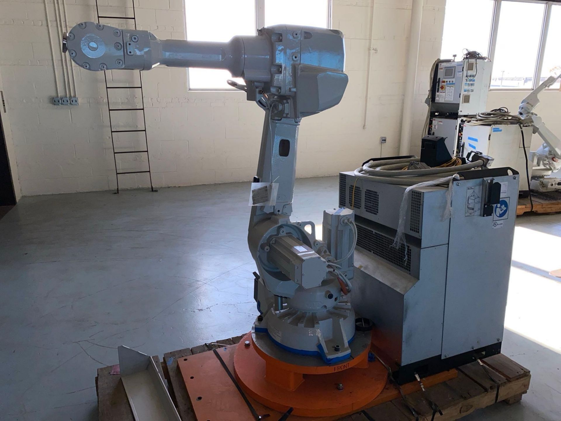 Loading Fee: $ 120.00 ABB IRB 2600 Robot Mfg’d: 2016-9 w/ IRC5 ABB ...
