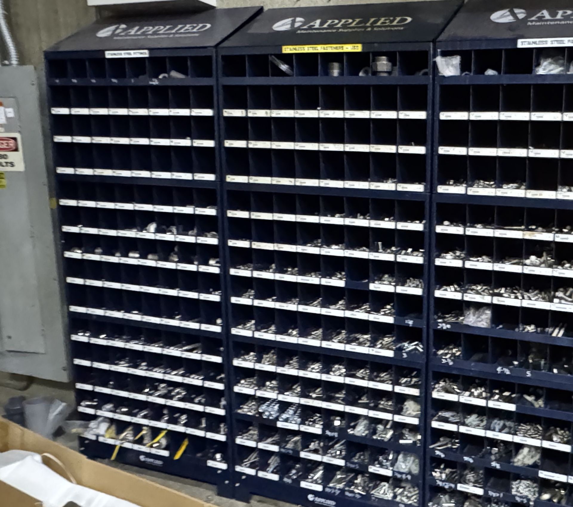 [Lot] of Applied Hardware and Cubies, (2) Multi compartment parts ...